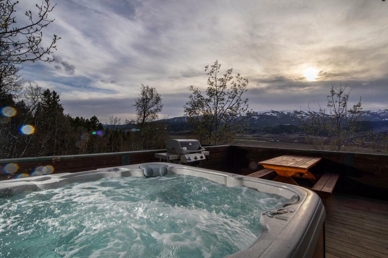 Alpine Recharge By Kabino Huge Views Hot Tub Garage Ps3 Wifi Loft Экстерьер фото