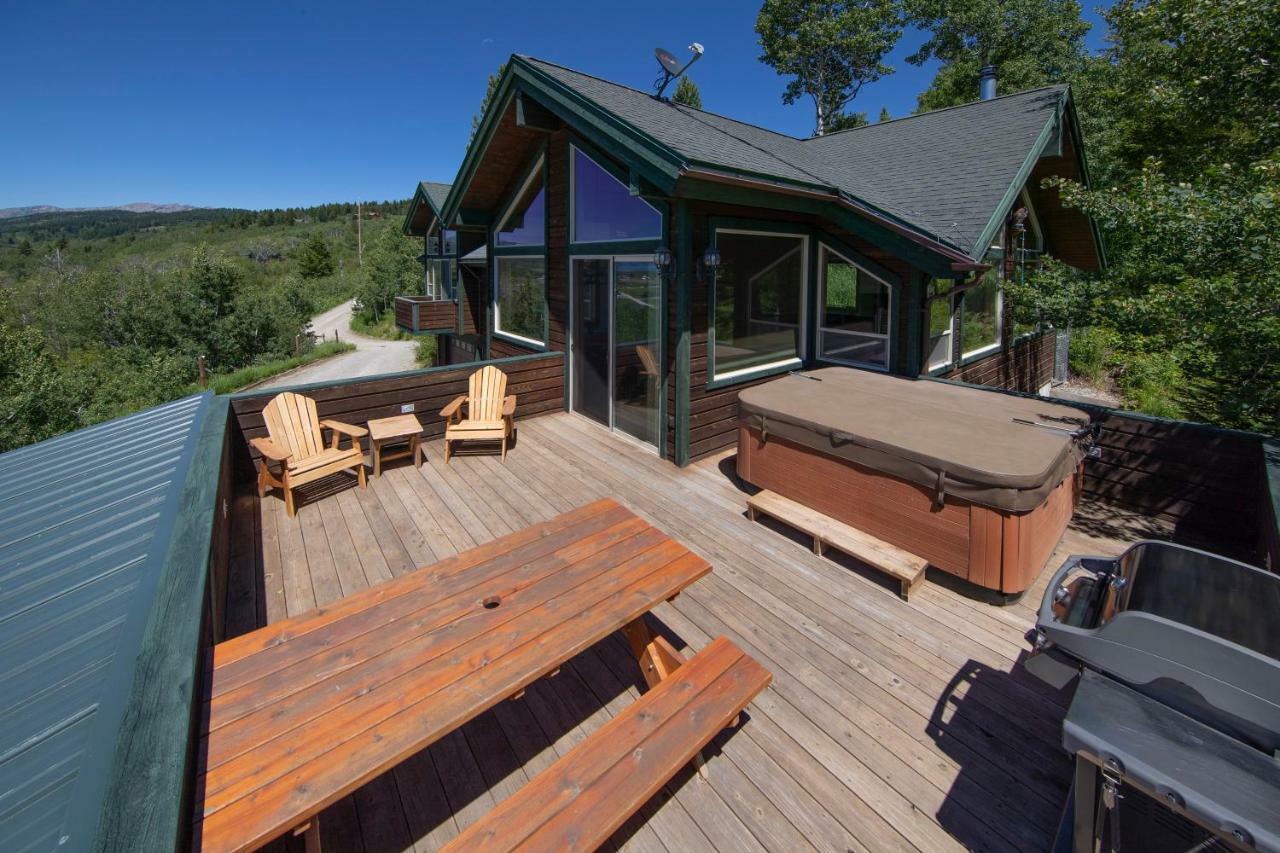Alpine Recharge By Kabino Huge Views Hot Tub Garage Ps3 Wifi Loft Экстерьер фото